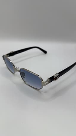 ️✨ نظارات Gucci الأنيقة  4